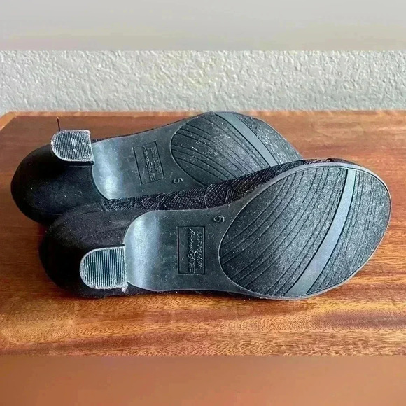 - American Eagle Black Slide On Pumps Size 5 - Picture 6 of 9